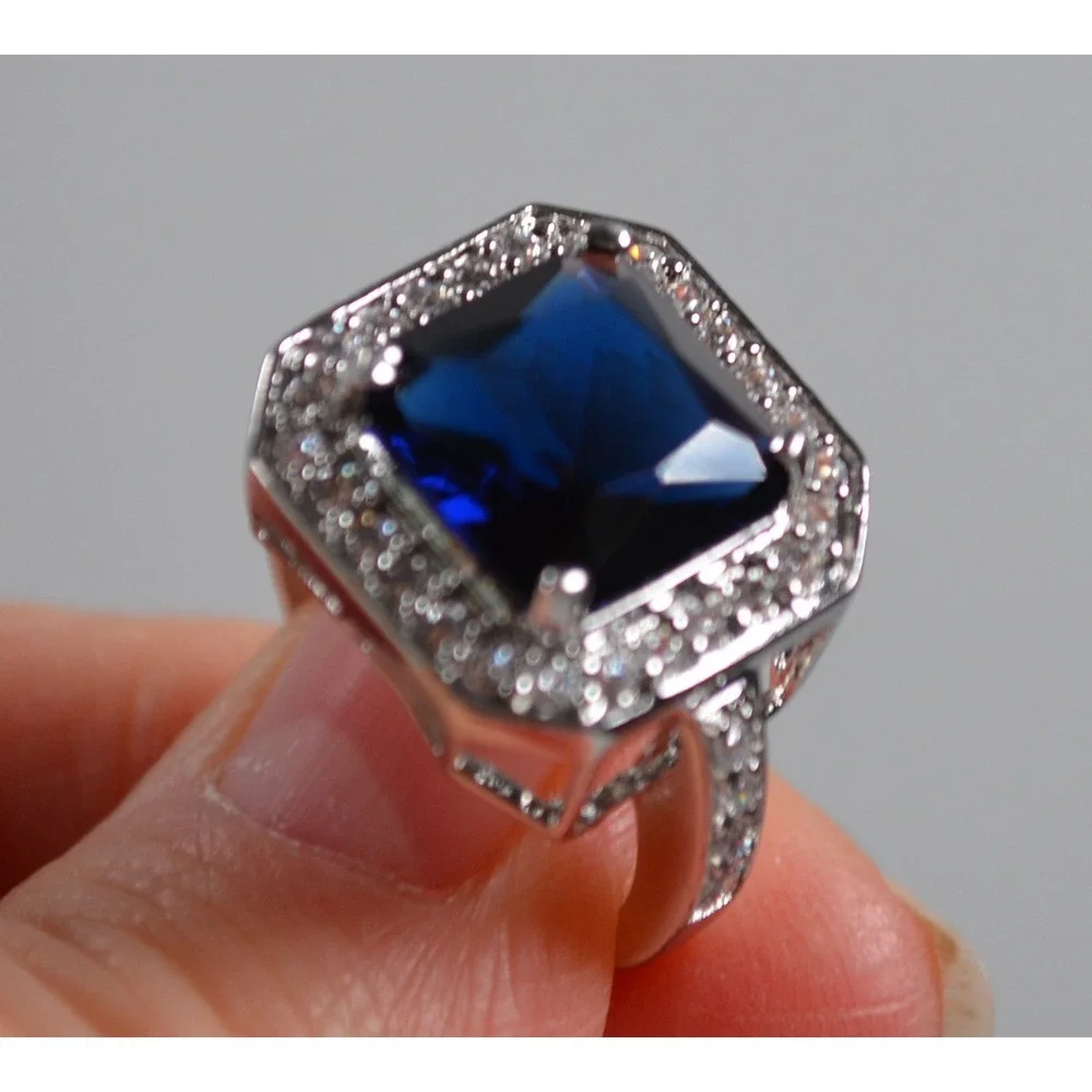 Silver Tone Ring Sz 6.75 w/ Large Blue Setting Sounded By Tiny Clear Rhinestones